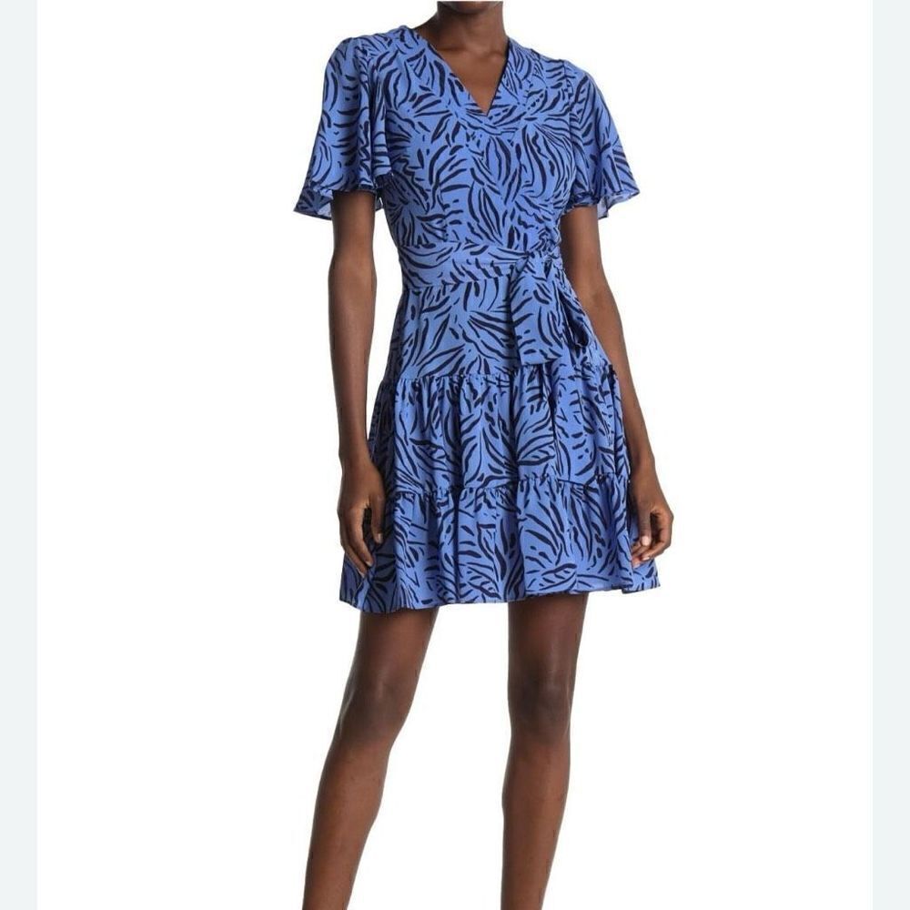 Eliza J Dress Womens 6 Periwinkle Blue Zebra Stripe Tiered Ruffle Short Sleeve